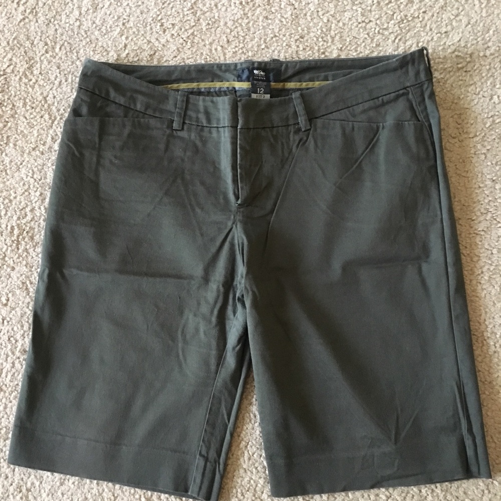 Knee-length shorts.